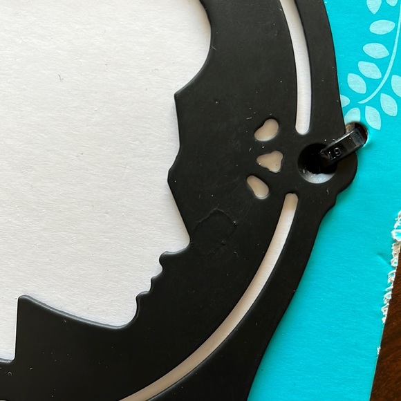 Vignette Metal Key Rack - Picture 2 of 12